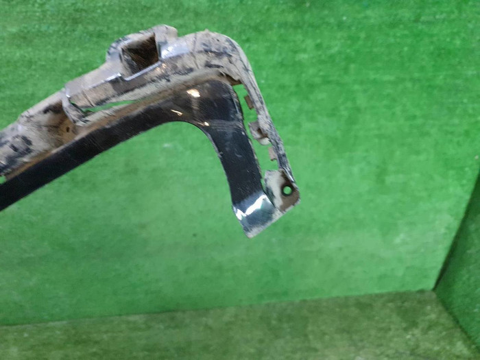 Накладка заднего бампера Genesis G80 (2020-н.в.)