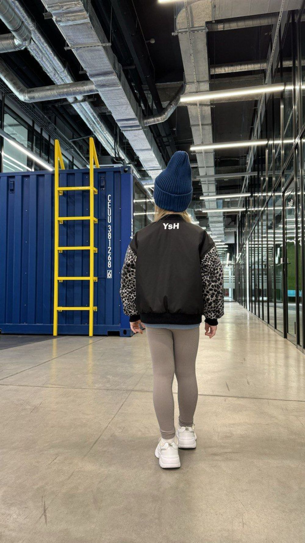 Бомбер утепленный