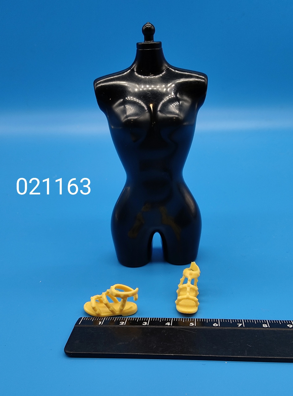 Обувь для куклы Барби босоножки 021163