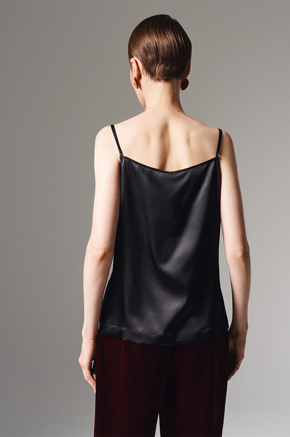 23104 Топ женский (черный)