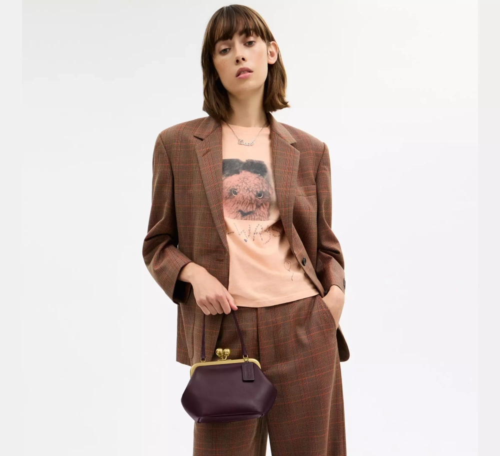 COACH СУМКА KISSLOCK 16, ТЕМНО-КОРИЧНЕВЫЙ