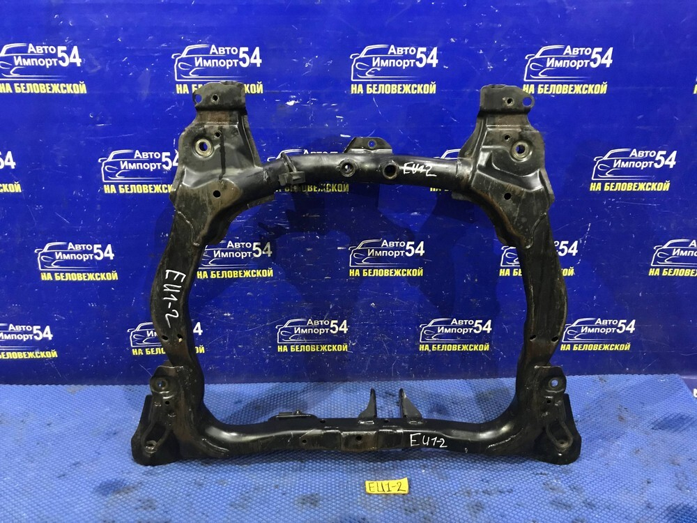 Балка передняя поперечная Honda CIVIC 2001