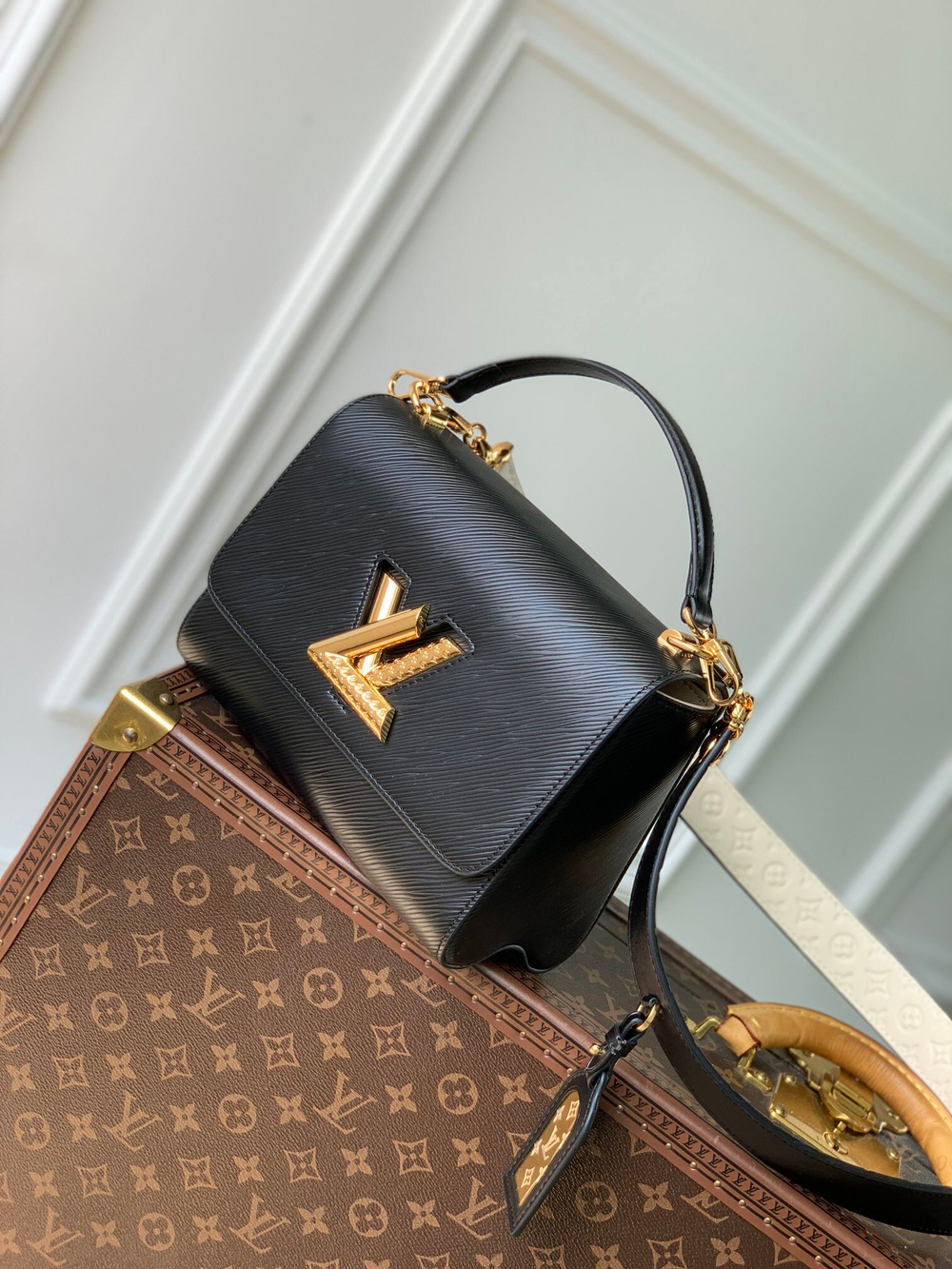 Louis Vuitton Twist MM