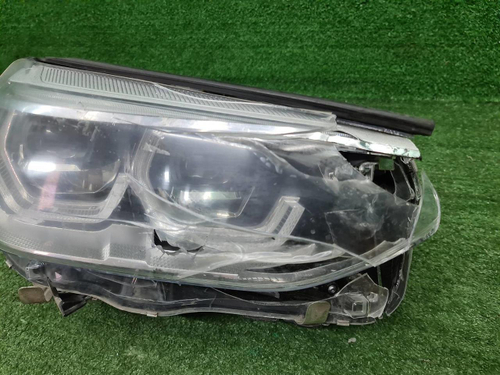Битая Фара правая BMW X3 G01 (2017-2021) Adaptive LED