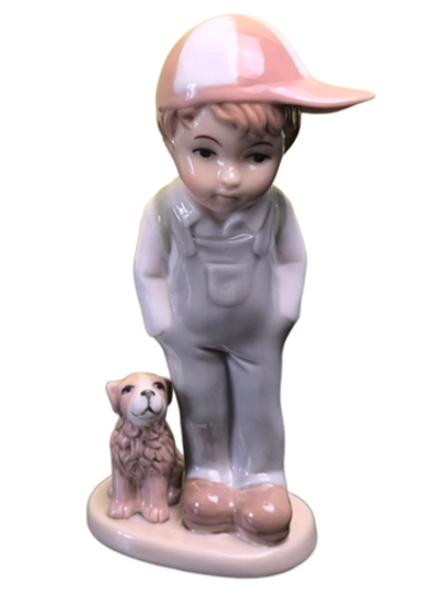 Фарфоровая статуэтка "Мальчик со щенком" Navel
