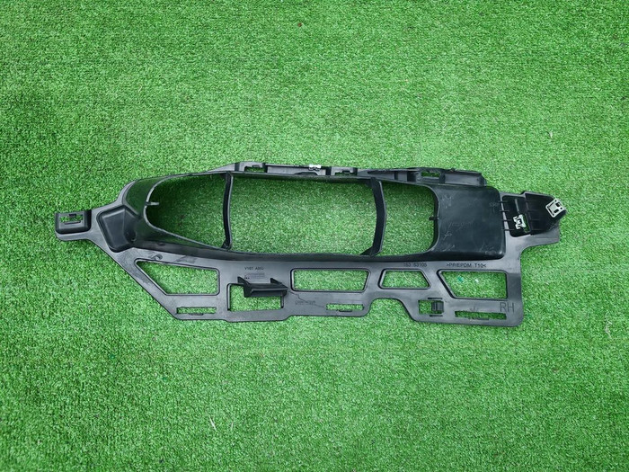 Накладка бампера RH Mercedes GLE V167 (18-24) AMG