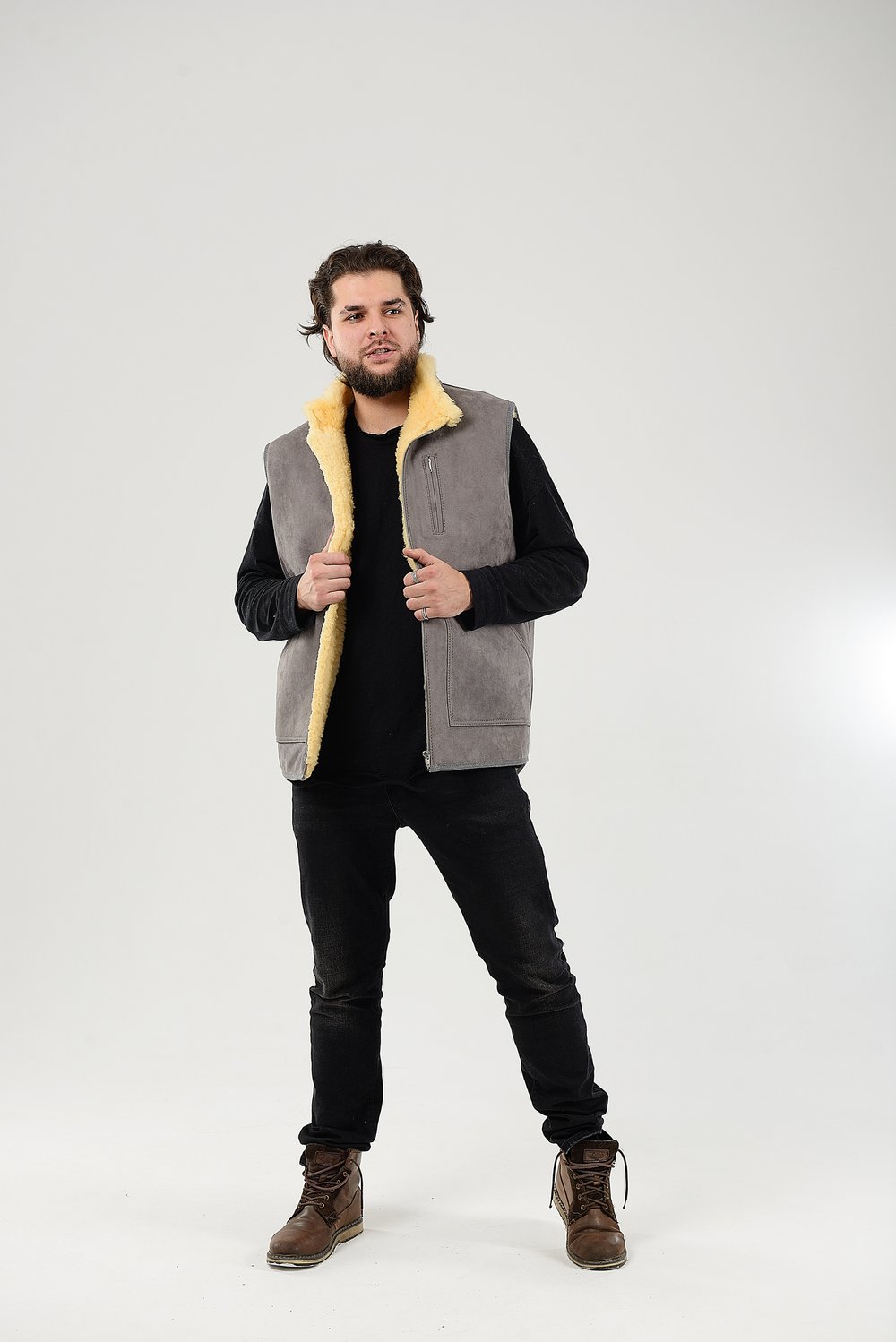 Жилет мужской из согревающей овчины
