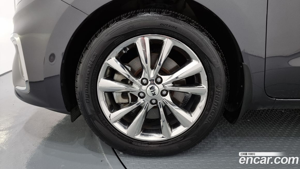 Kia The New Carnival (Sedona) 9-и местный Luxury (06.2020)