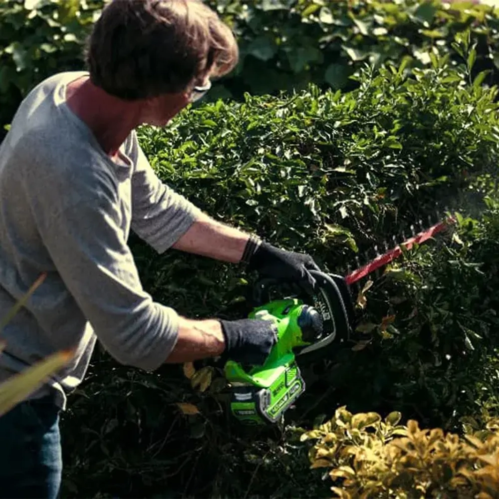 Кусторез аккумуляторный Greenworks G40HT61 (1 x 4 Ач, ЗУ) 2200907UB