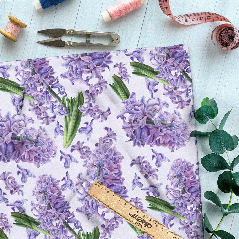 Ткань флис крупные и нежные ветви сирени