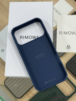 Чехол на iPhone 17 Pro Max Rimowa