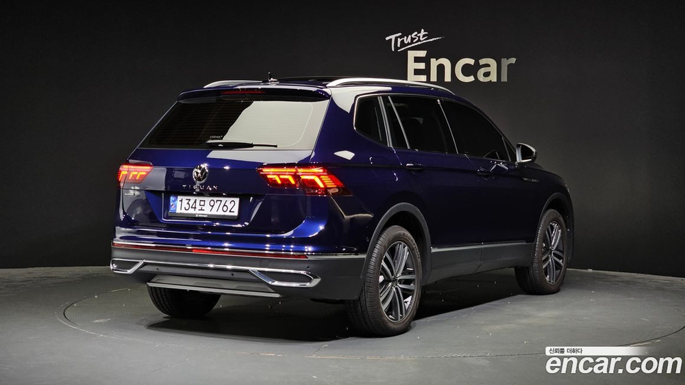 Volkswagen Tiguan Allspace 2.0 TSI Prestige (12.2023)