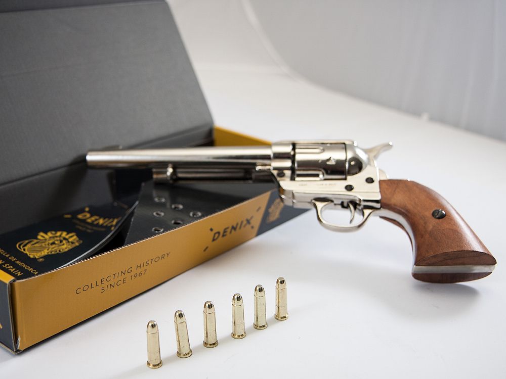 Denix Револьвер Кольт 45 калибра 1873 года кавалерийский
