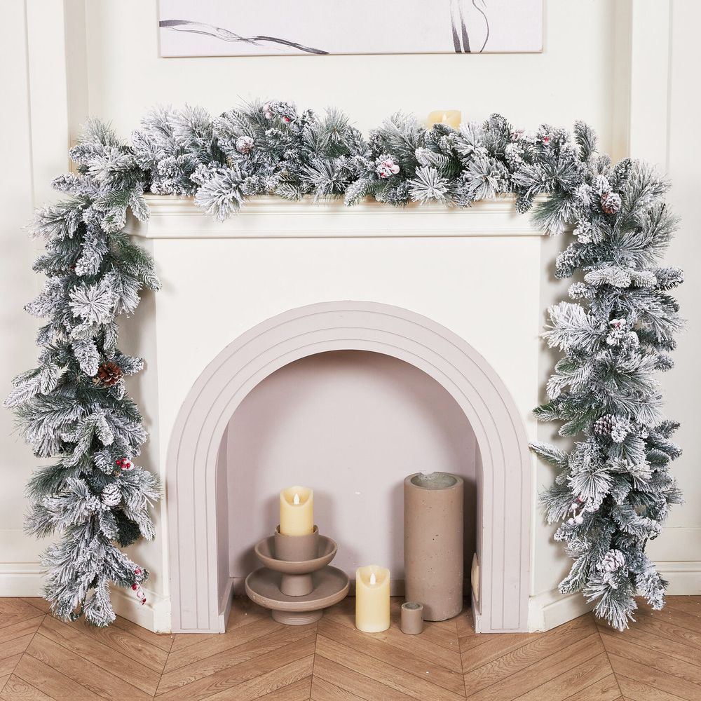 Хвойная гирлянда заснеженная "Glace" литая+пвх