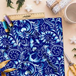 Ткань атлас тонкая гжель на синем фоне