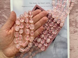 Нить бусин из розового кварца 12-16мм (галтовка)