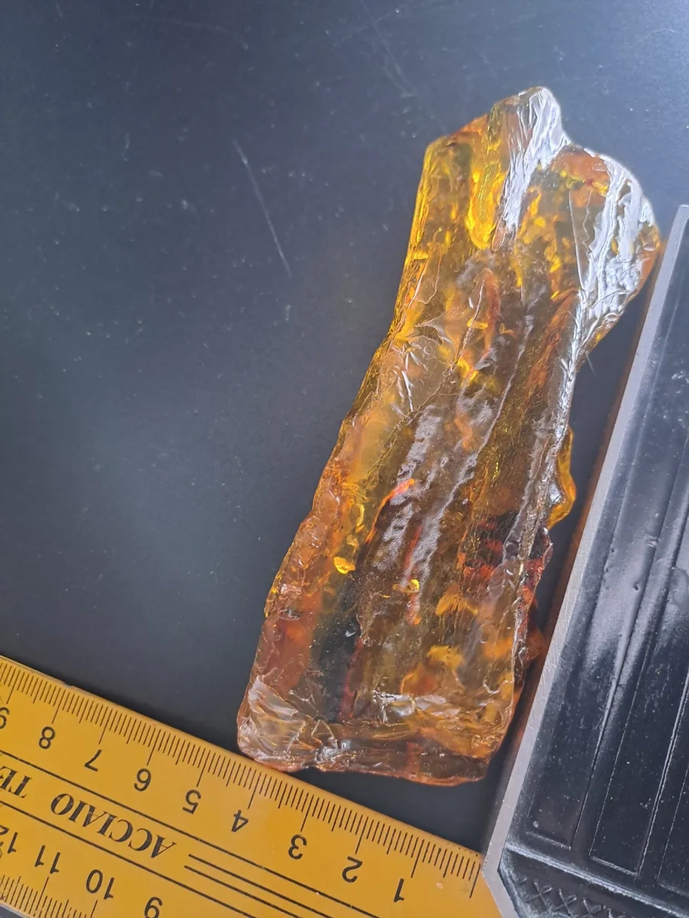 Копал молодой янтарь коллекционный 93 гр