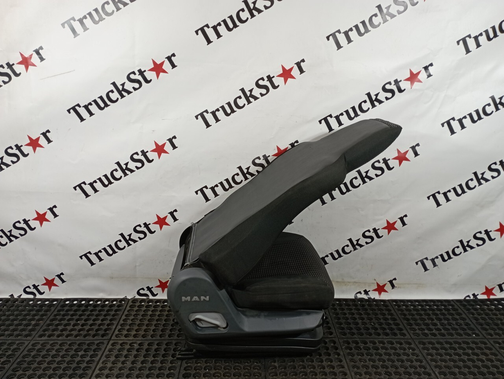 Сиденье пассажирское механическое