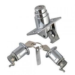 Замок багажника шоколадка (защелка) ВАЗ 2105-2107