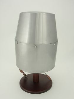 Nautical Шлем крестоносца ''Ведро''