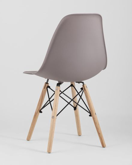 Стул Eames Style DSW темно-бежевый (разборный каркас)