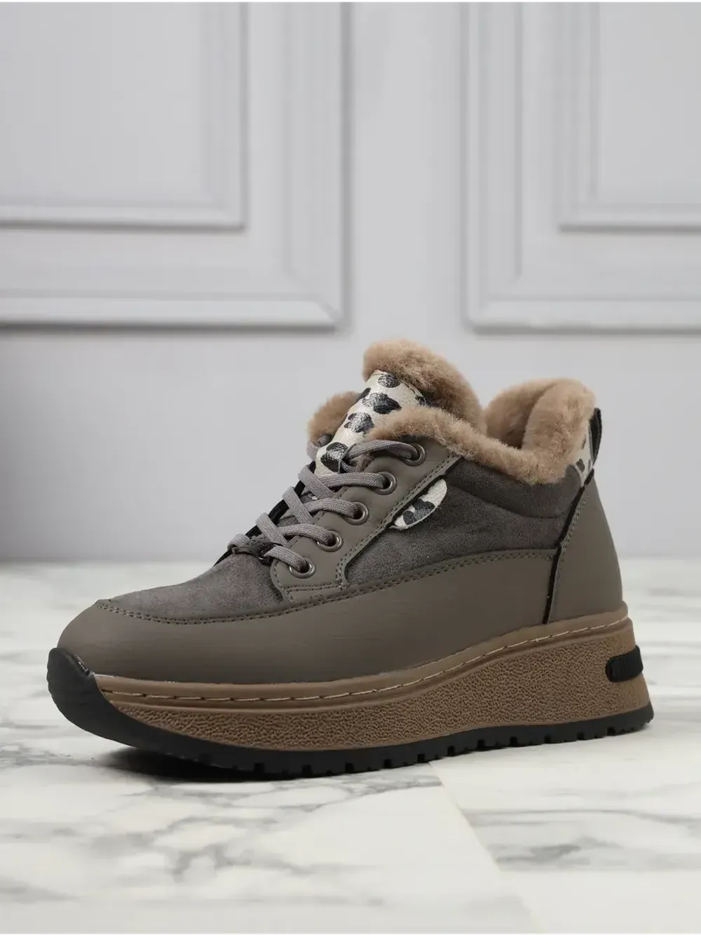 Кроссовки зимние