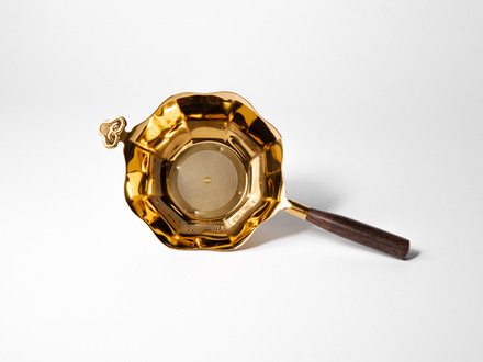 Сито с деревянной ручкой