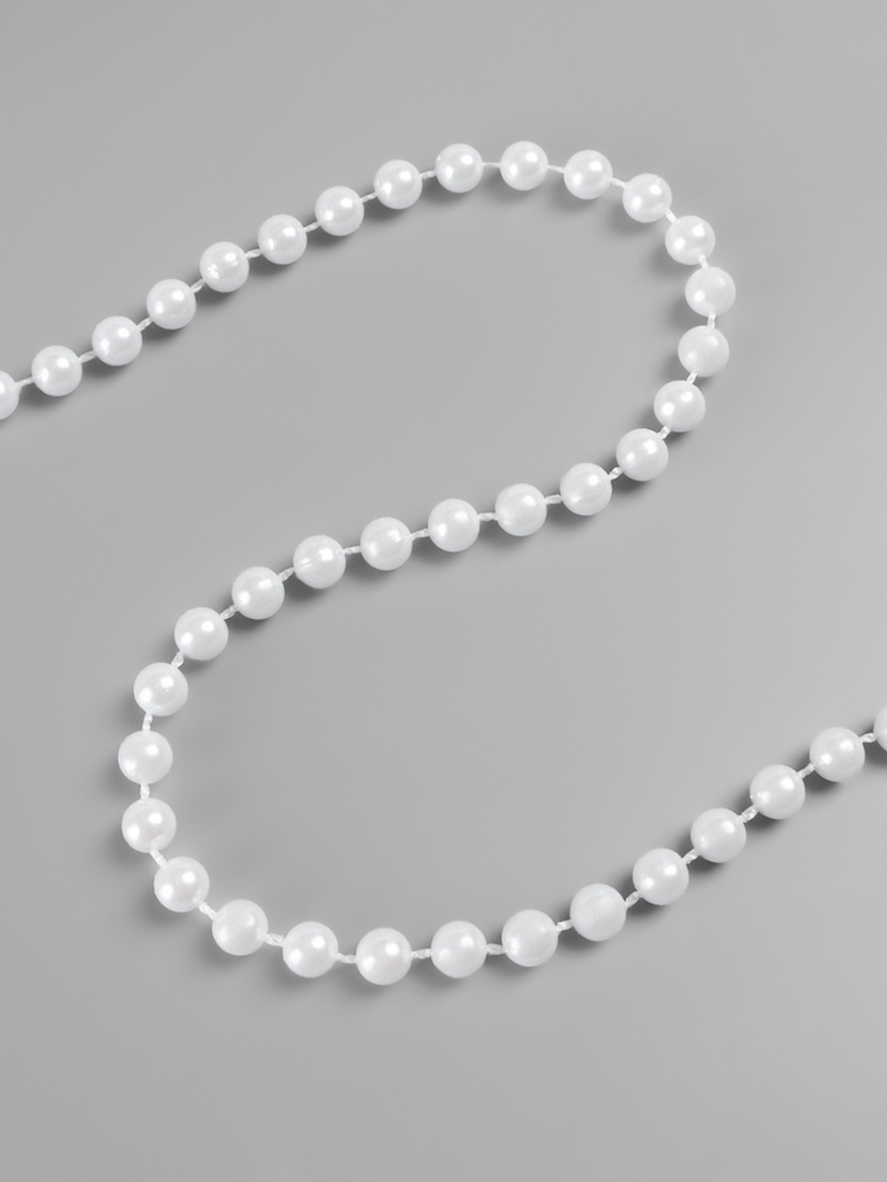 Бусины на нитях 6 мм