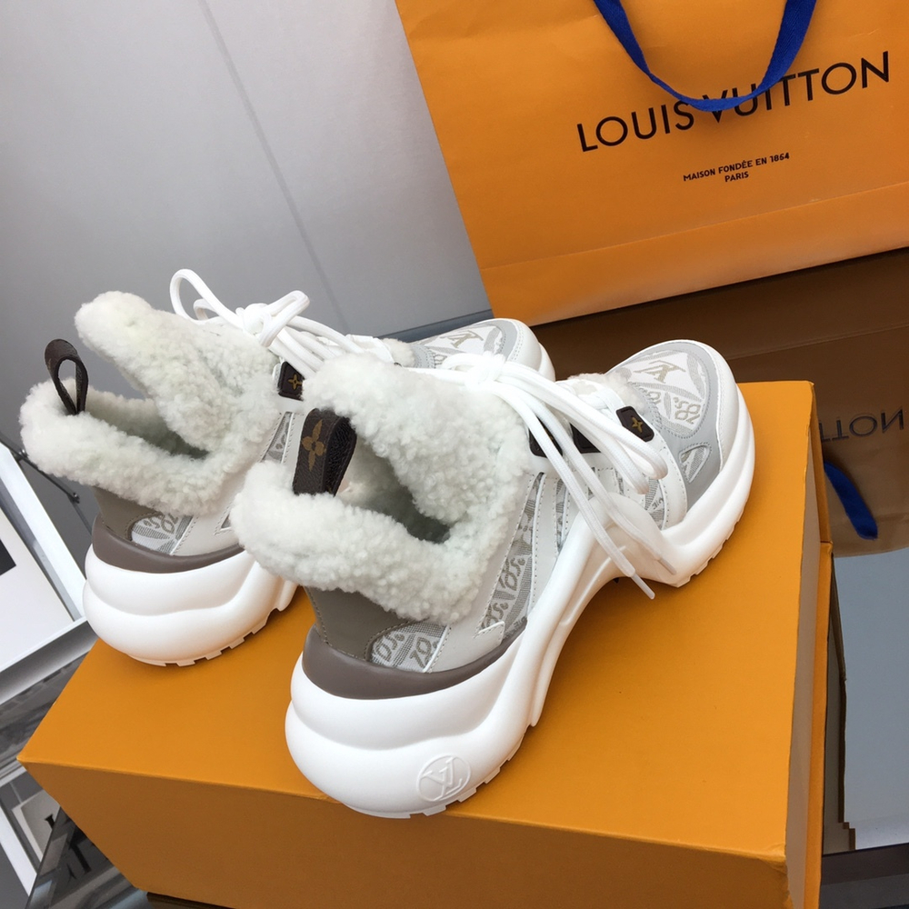 Louis Vuitton Archlight