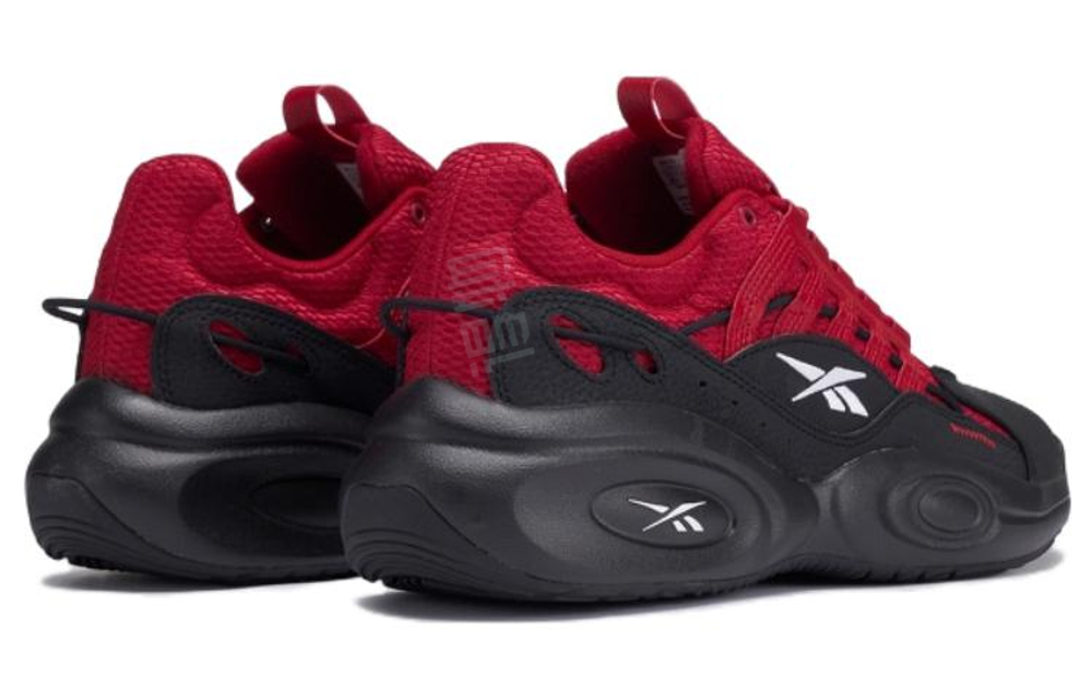Кроссовки Reebok Solution