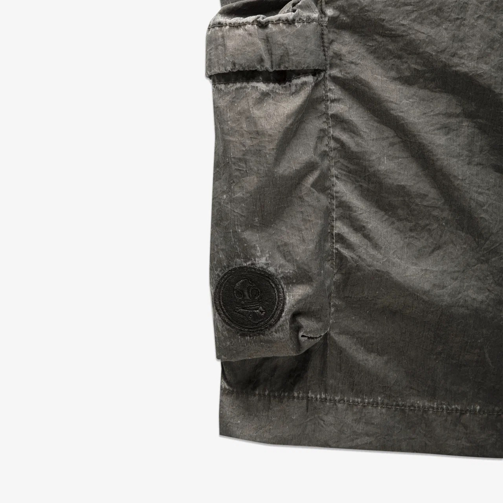 NLN_GMD_SHRTS Metal Effect Grey
