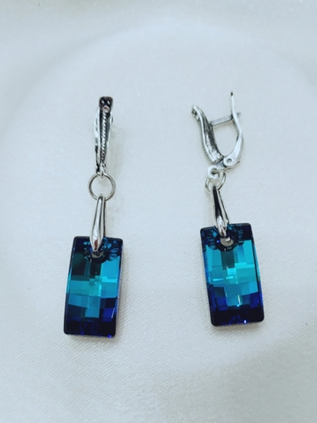 "Кауфена" серьги в серебряном покрытии из коллекции "Crystal Rain" от Jenavi  с английским замком