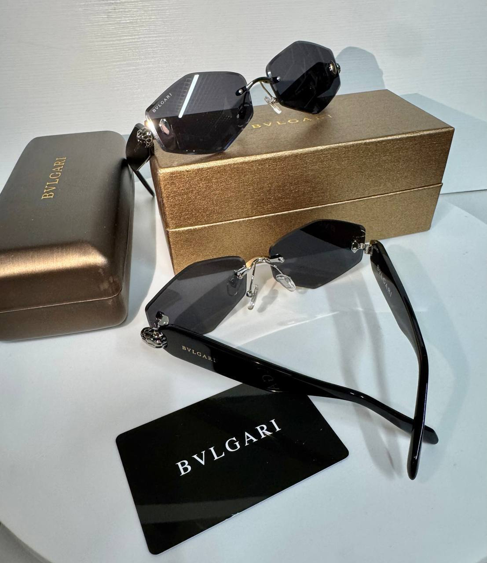 Солнцезащитные очки Bvlgari