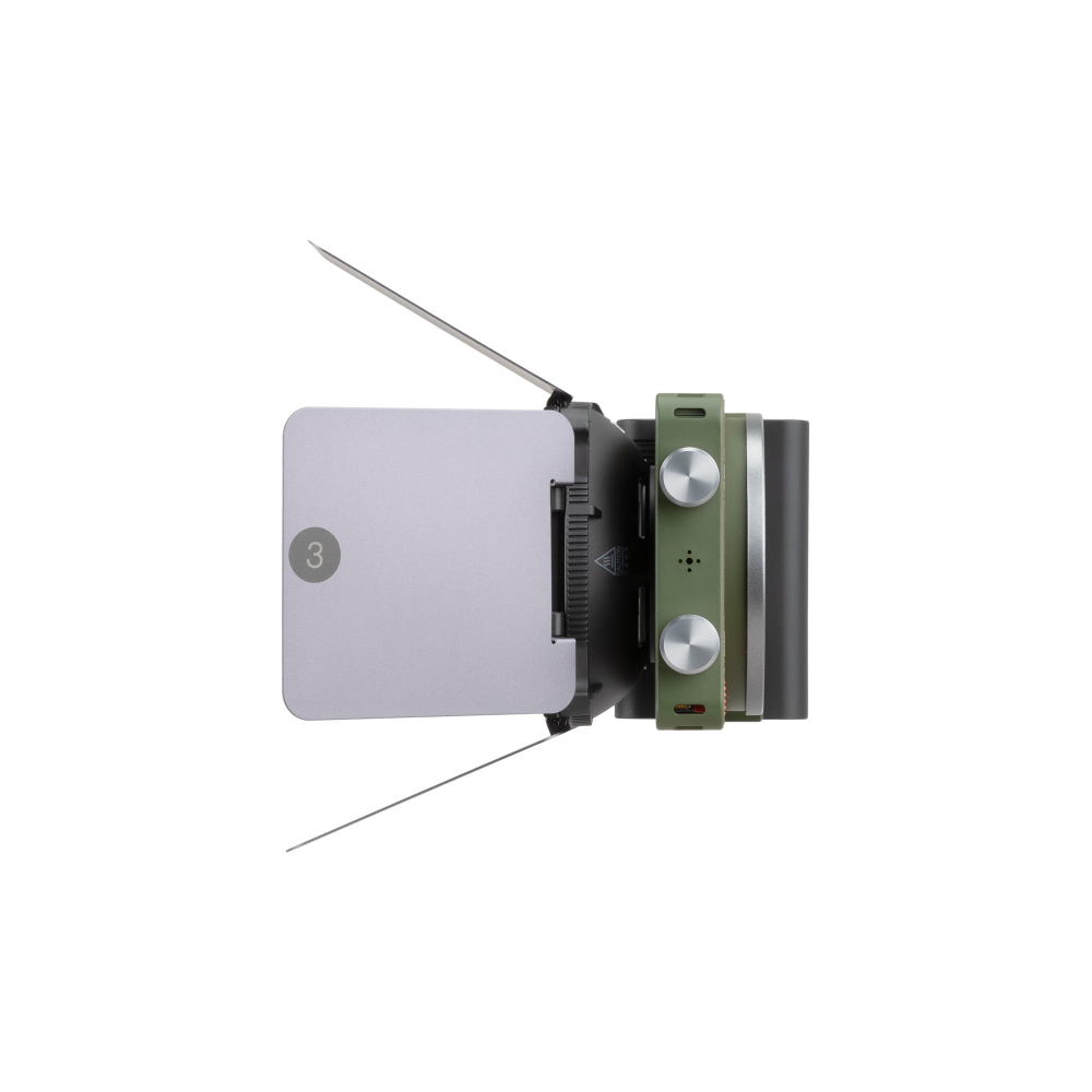 Осветитель Zhiyun MOLUS X100RGB COB Light PRO