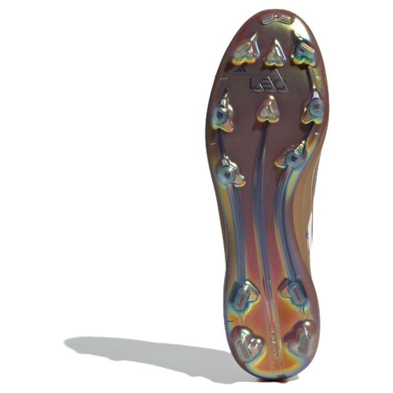 Футбольные бутсы Adidas от Messie Низкие цены на футболку Юнисекс