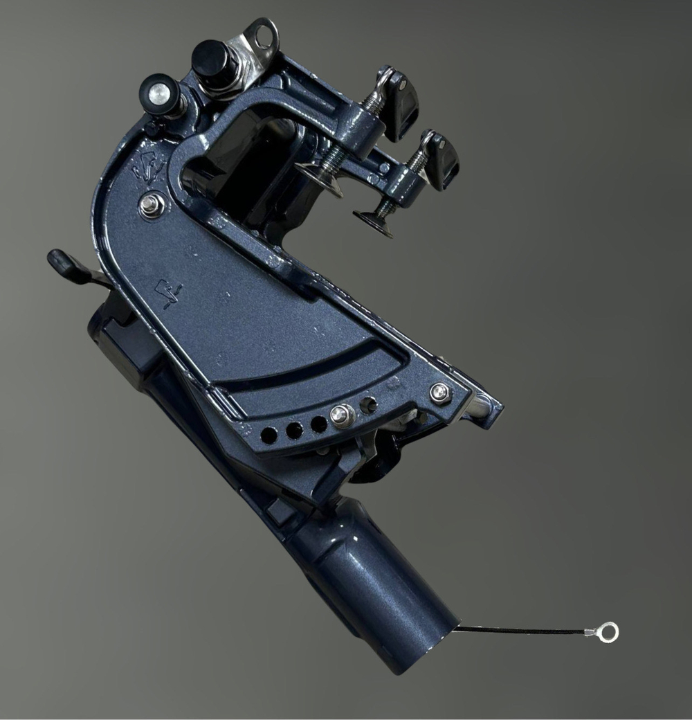 Струбцина (поворотная рама) в сборе Yamaha 40X(для ноги L) (YUELANG)