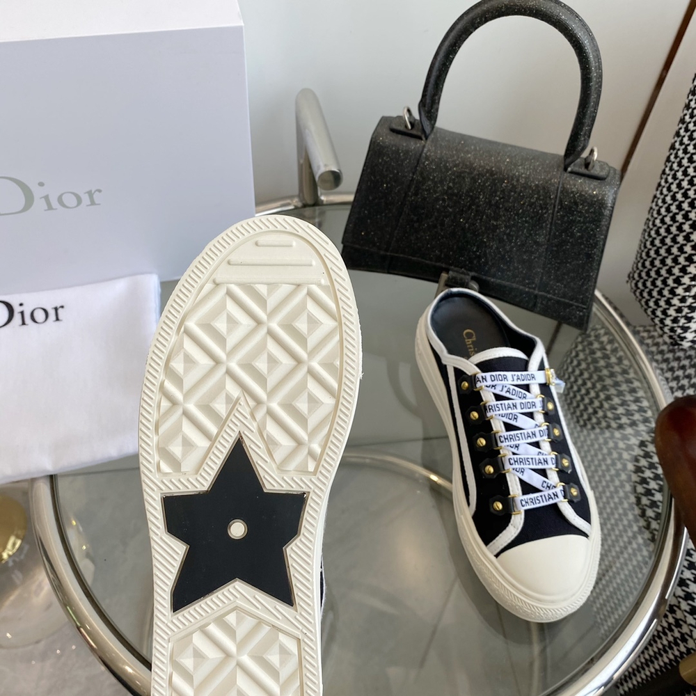 Christian Dior Walk'n'Dior Sneaker