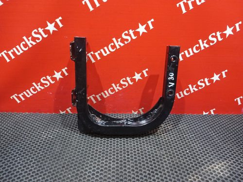 Кронштейн крыла передний левый 2018г