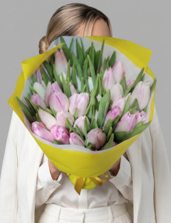 Букет из розовых тюльпанов