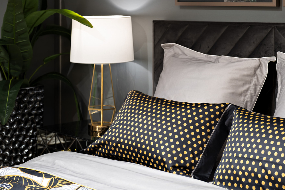 Наволочки 2шт 50x70 Garda Decor Тропики 50x70 золотые/черные