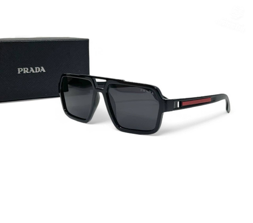 Солнечные очки Prada