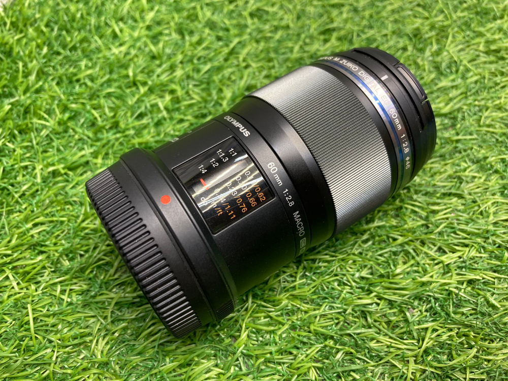 Olympus ED 60mm 2.8 Macro