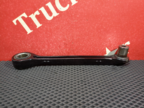 Стойка переднего стабилизатора