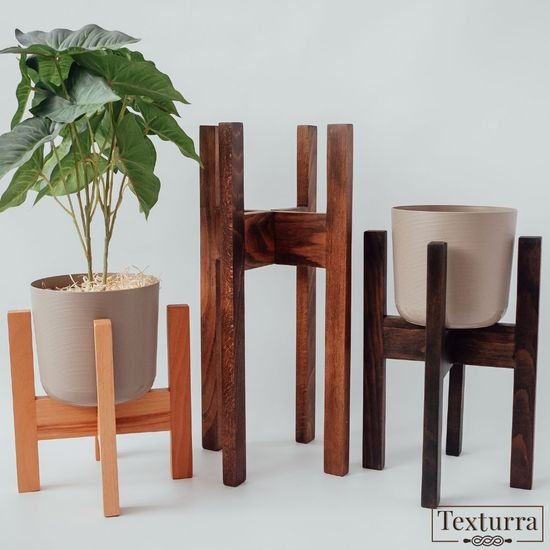 Новое направление в ассортименте: стильные деревянные подставки для цветов