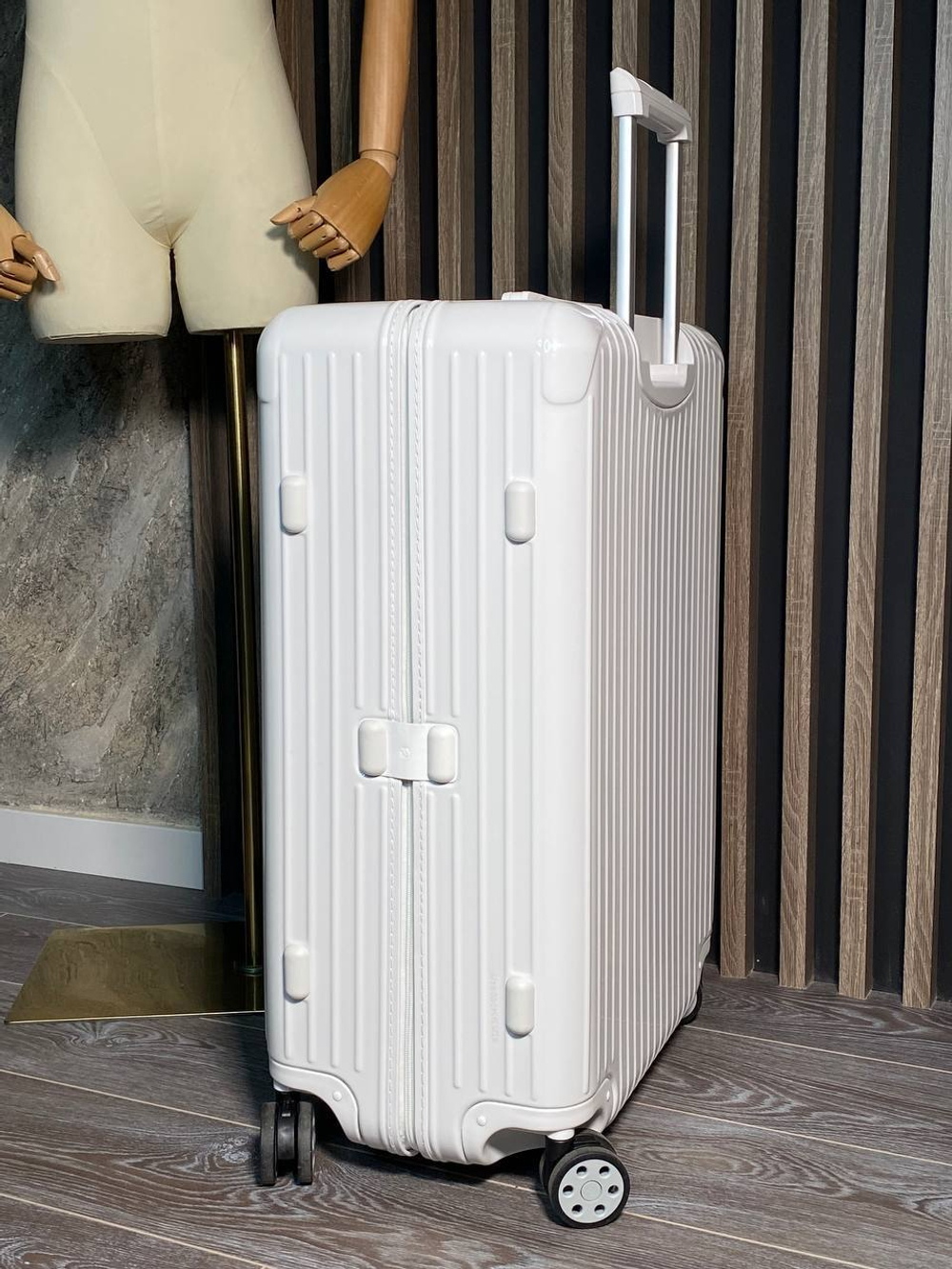 Чемодан Rimowa