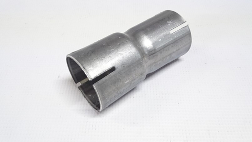 Соединитель труб - переход с d 45 мм на d 50 мм (креп. хомут.) (Transmaster Universal)