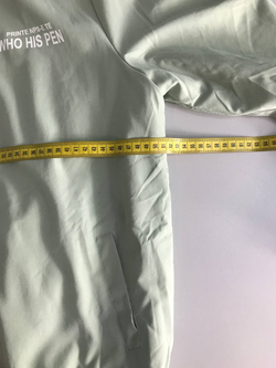 Куртка тонкая, визуально на 46 размер