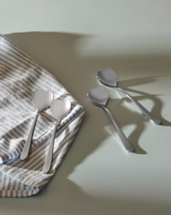 Alessi - Ложка для мороженого Big Love / артикул   AMMI01CU  / GTIN 8003299410859