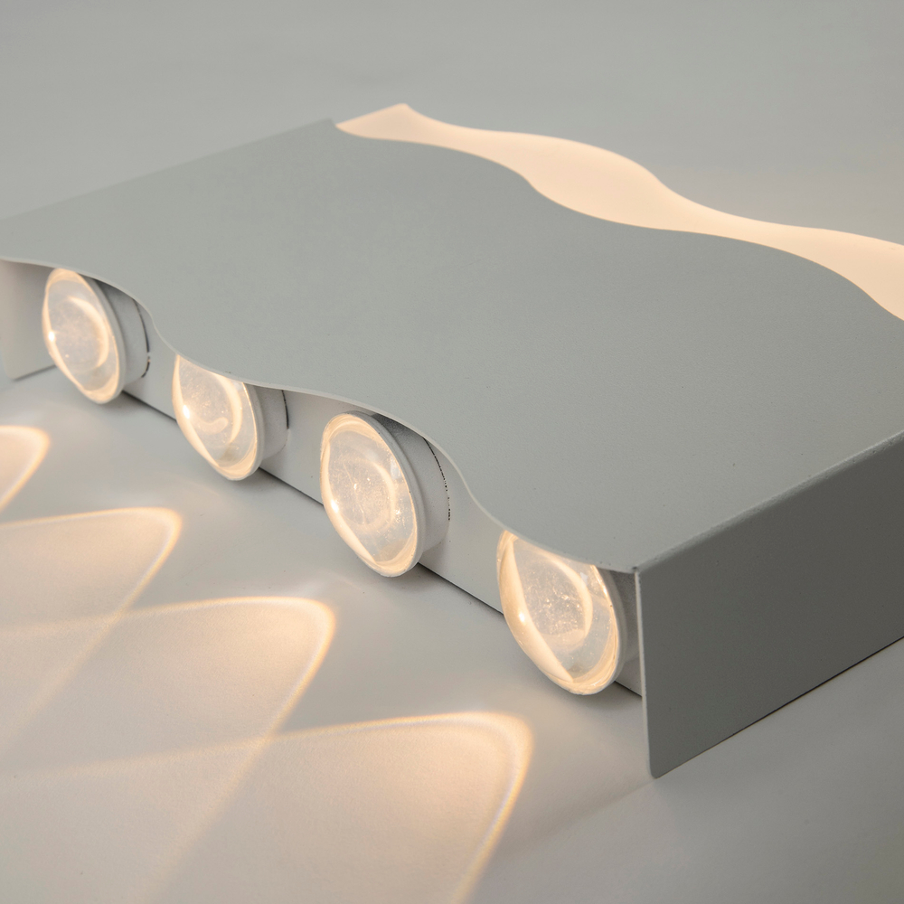 Настенный светодиодный светильник LED4U L8103-5 WH