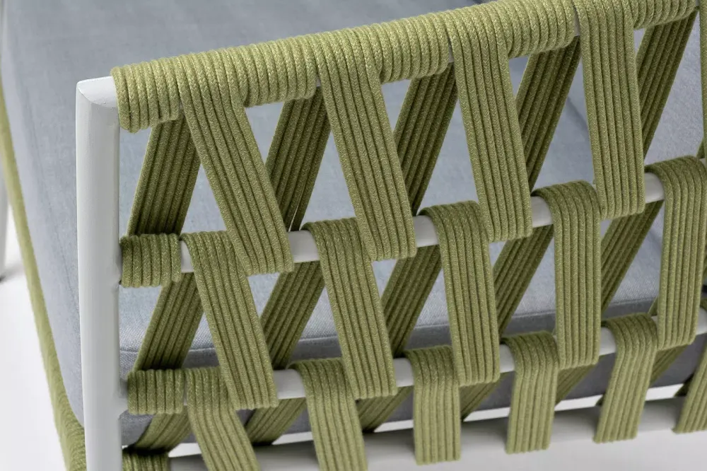 "Диего" кресло плетеное из роупа, каркас алюминий светло-серый (RAL7035) муар, роуп салатовый меланж круглый, ткань светло-серая